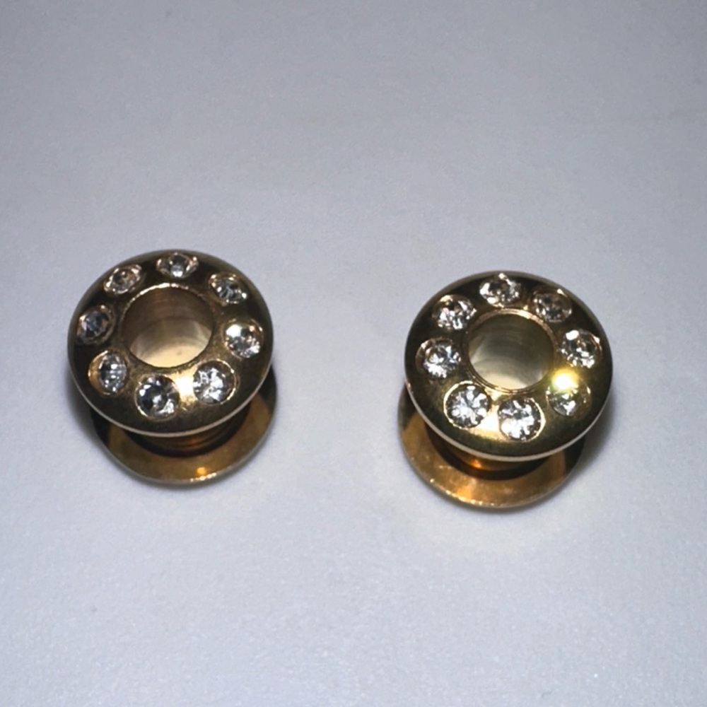 New 6 mm Ear Plugs piercings Earrings lobes never worn